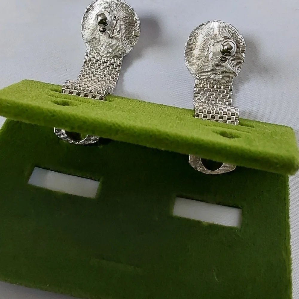 SWANK LUXURY VINTAGE SAPPHIRE BLUE & SILVER MEN'S‎ CUFF LINK